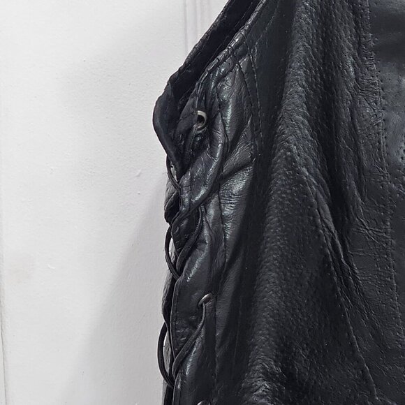 Women's Black Leather Vest - Picture 16 of 16